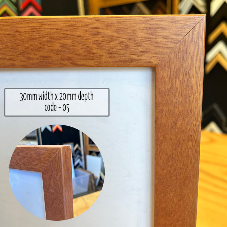 11”x14” Photo frame in a Modern Walnut finish made from quality framing materials. This Picture Frame is perfect for an 11inch x 14inch artwork or photo, or you can add a matboard insert for smaller A5 artwork or 8”x10” or 6”x8” photos