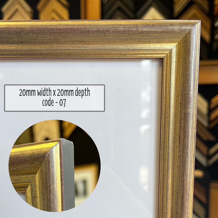 A4 Certificate frame in an Champagne and Grey finish made from quality framing materials. This Picture Frame is perfect for an A4 Certificate or Print, or you can add a matboard insert for smaller A5 artwork or 6”x8” photos.